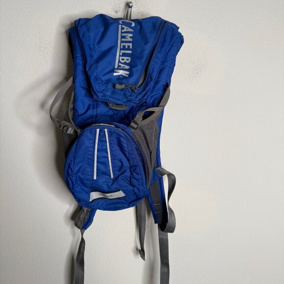 CamelBak Rogue Unisex Hydration Pack Blue Backpack Without Straw Hiking Running - Picture 2 of 5